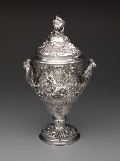 Fedett pohár, 1742 alkotó: Paul de Lamerie