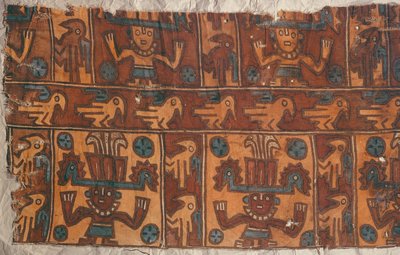 Ruha istenekkel és madarakkal, Tiahuanaco kultúra (textil) alkotó: Peruvian School
