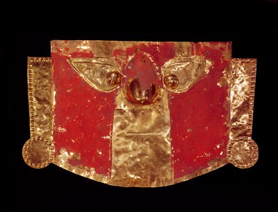 Inka maszk (arany, piros festékkel) alkotó: Peruvian School