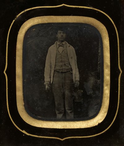 Férfi vödörrel és ecsettel, 1850-es évek vége-60-as évek. alkotó: Peter Ralston