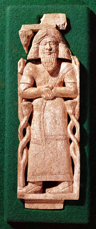Egy isten elefántcsont plakettje, Hazael, Damaszkusz királya, Szíria államágyából, Arszlan Tasch (Hadatou) Kr.e. 840 körül alkotó: Phoenician