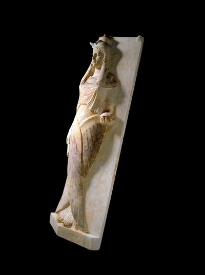 Föníciai civilizáció: márvány szarkofág fedele, amely egy nő (hazugság) ábrázolásából van faragott. Kr.e. 4-3. Cartagena, Múzeum Spanyolország alkotó: Phoenician