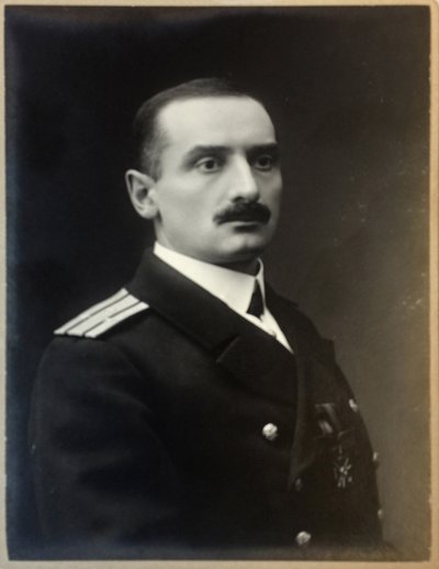 Alexander Kolchak portréja 1874-1920, 1909. alkotó: Photo studio H. Rentz and F.