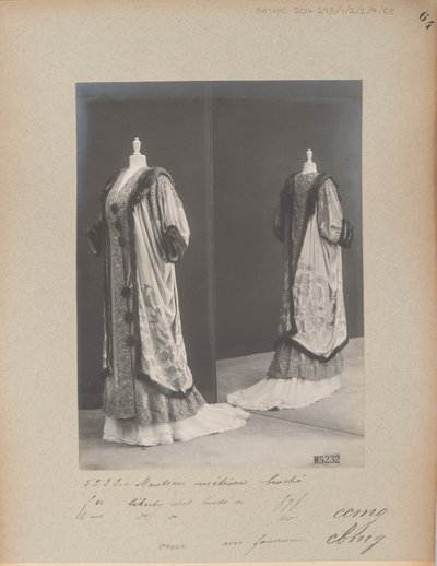 Album oldal: House of Worth, Evening Coat alkotó: Photographer French