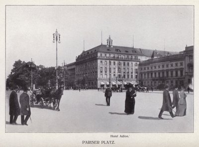 Berlin: Pariser Platz (f/w fotó) alkotó: Photographer German