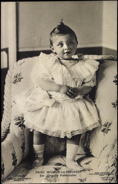 Vilmos porosz herceg egy karosszékben alkotó: Photographer German