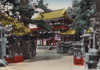 Japán, 1912 körül: A Kasuga sintó templomot 767-ben alapították Narában, Kyoto közelében (fotó) alkotó: Photographer Japanese