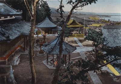Japán, 1912 körül: Miidera, Ohmi 8 nézetének egyike, Kyoto közelében (fotó) alkotó: Photographer Japanese