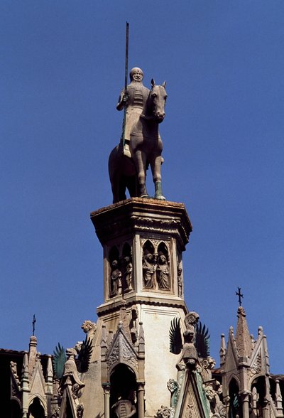 Cansignorio della Scala lovas szobra, Cansignorio della Scala sírja, Bonino da Campione (1325-1397) alkotása, Scaliger sírok, Verona, Veneto, Olaszország alkotó: Blaise Nicolas Le Sueur