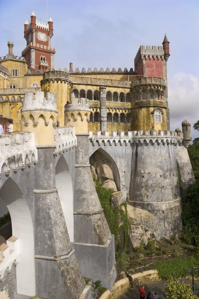 Kilátás a palotára és a külső falakra alkotó: Portuguese School