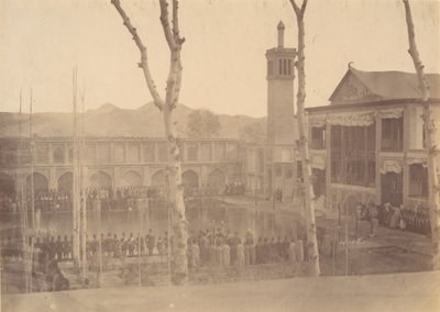 [Palace of the Shah, Paying respect to the ShahFete de Salam, Teherán, Irán [ugyanaz a..., 1840-60-as évek. alkotó: Possibly by Luigi Pesce.