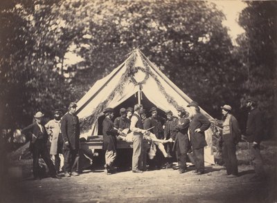 Operating Tent, Camp Letterman, Gettysburg, Pennsylvania, 1863. alkotó: Possibly by Weaver Brothers.