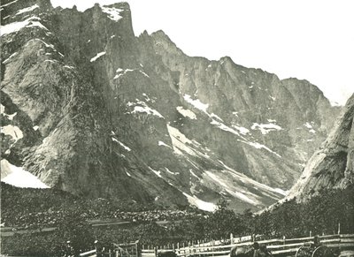 A Trolltindane-hegység, Horgheim, Norvégia, 1895. alkotó: Poulton and Co