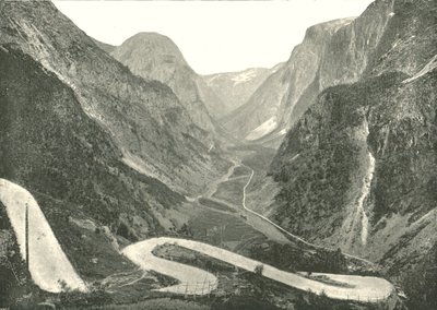 A Zig-Zag út és vízesések, Stalheim, Norvégia, 1895. alkotó: Poulton and Co
