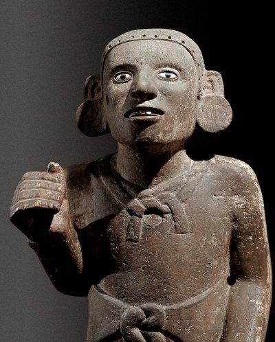 Kolumbusz előtti civilizáció: egy azték pap szobra alkotó: Pre Columbian