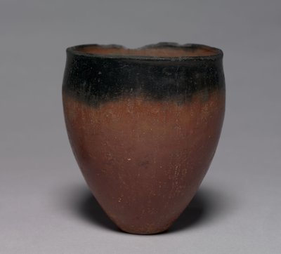 Fekete tetejű főzőpohár, ie 4500-3000 alkotó: Predynastic Period Egyptian