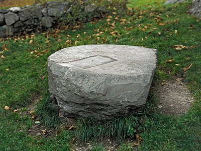 A camunnik civilizációja, Őstörténet: áldozati oltár. A neolitikum és a bronzkor közötti időszak. Capo di Ponte, Naquane Rock Carvings Nemzeti Park, Valcamonica, Val Camonica, Olaszország alkotó: Prehistoric Prehistoric