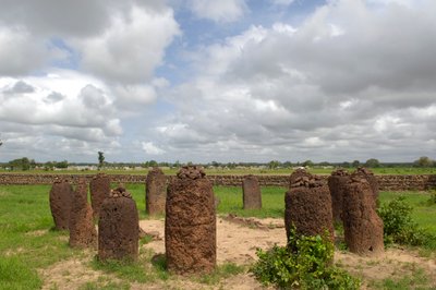Őstörténet: Megalitikus kőkör Wassuból, Gambia (fotó) alkotó: Prehistoric Prehistoric