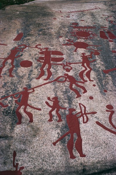 Svédország, Vastra Gotaland megye, Bohuslantól északra, Tanum (Tanumshede), sziklafaragványok alkotó: Prehistoric Prehistoric