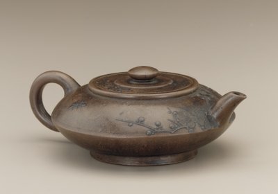 Teáskanna Gong Chun hamis jelzésével, Yixing, Jiangsu tartomány (mázatlan kőedény) alkotó: Qing Dynasty Chinese School