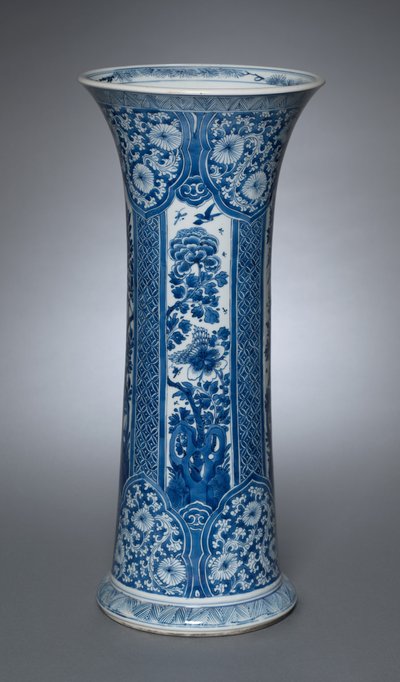 Váza fedővel alkotó: Qing Dynasty Chinese School