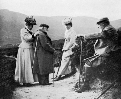 VII. Edward király 1841-1910, Mary hercegnő, Lady Katherine Coke és Welsh kapitány, 1908. alkotó: Queen Alexandra