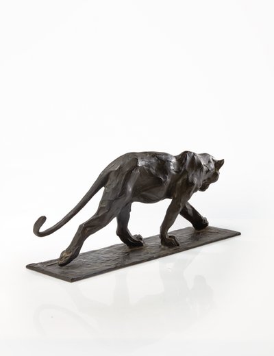 Párduc járás, felemelt hátsó láb, 1904 körül (patinás bronz) alkotó: Rembrandt Bugatti