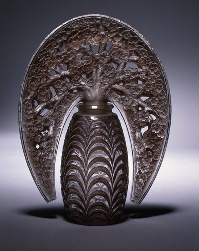 Bouchons Fleurs de Pommiers No. 493, 1919 körül (átlátszó és matt rózsaszín ólomüveg) alkotó: Rene Jules Lalique