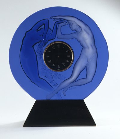Éjjel nappal, 1926 (üveg óra körül) alkotó: Rene Jules Lalique