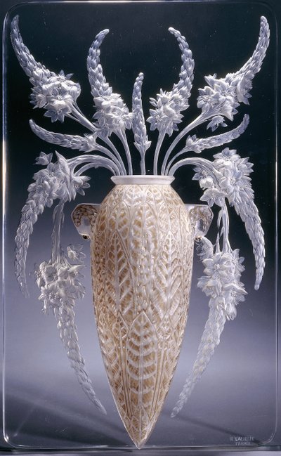 Váza Veronique; egy pár öntött üvegrátét, alkotó: Rene Jules Lalique