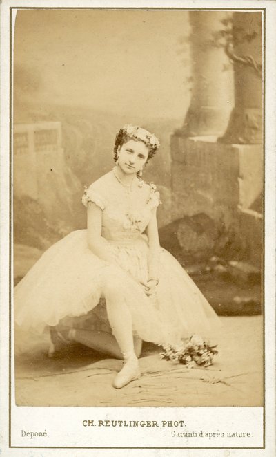 Angelina Fioretti, a Párizsi Opera olasz balerinája (f/w fotó) alkotó: Reutlinger Studio (after)