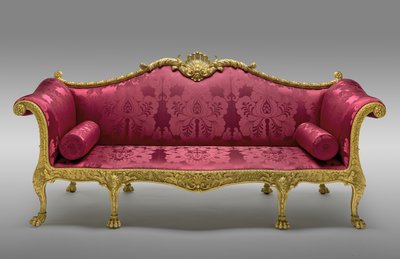 Az 1764-ben üzembe helyezett Dundas kanapé 1765-ben készült (aranyozott fenyő és bükk, későbbi selyemkárpitozással) alkotó: Robert Adam
