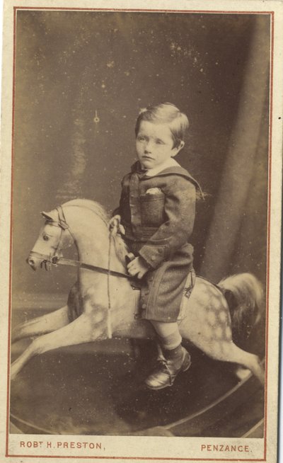Fiatal fiú hintalovon ül, 1870-es évek (albumnyomat) alkotó: Robert H. Preston