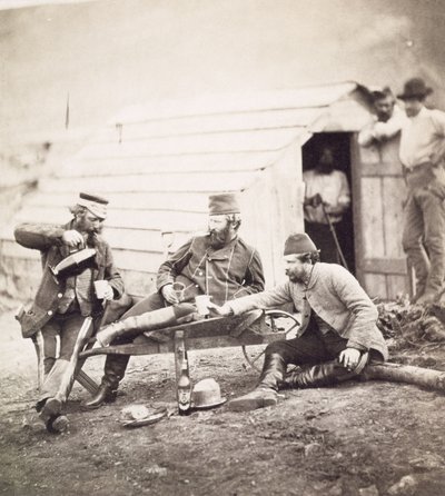 Nehézségek a táborban (Lowe ezredes és Brown és George kapitányok), 1855 (albumin nyomat nedves kollódium negatívról) alkotó: Roger Fenton