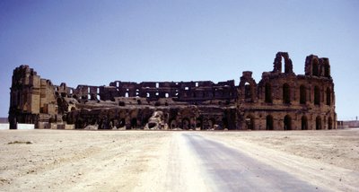 El-Djem amfiteátruma (Tunézia). alkotó: Roman