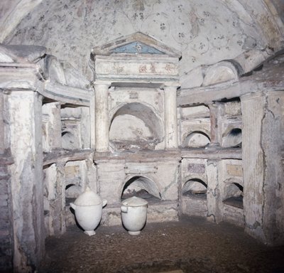 Kolumbárium – Pomponius Hylax sírja alkotó: Roman