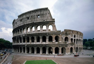 A 70 és 80 között épült Colossee külső képe (fotó) alkotó: Roman