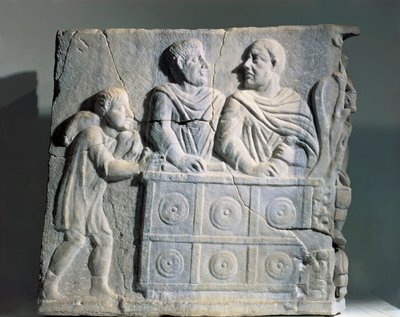Pénzváltót ábrázoló szarkofág töredéke, Rómából, Viale del Re alkotó: Roman