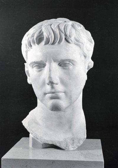 Caesar Augustus feje (Kr. e. 63-14) alkotó: Roman