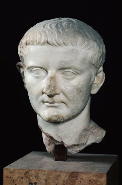 Tiberius feje (i. e. 42 körül-i.sz. 37) (márvány) alkotó: Roman