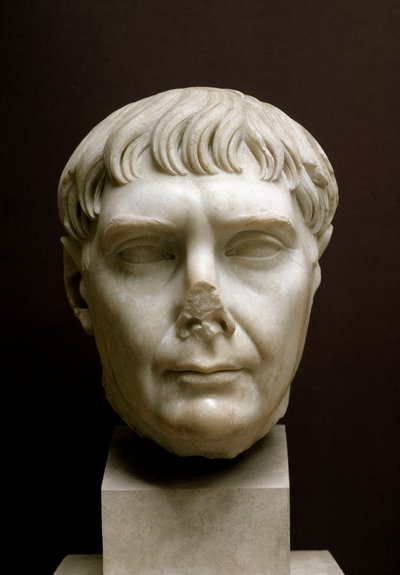 Traianus császár feje, 2. század (márványszobor) alkotó: Roman