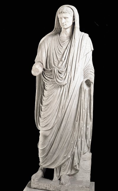 Augustus római császár (i. e. 63-14) márványszobra - Róma, Római Nemzeti Múzeum - Augustus (i. e. 61-14) Pontifex Maximus néven - Márványszobor, a via Labicana-ban, ie 1. század vége - Nemzeti római M alkotó: Roman