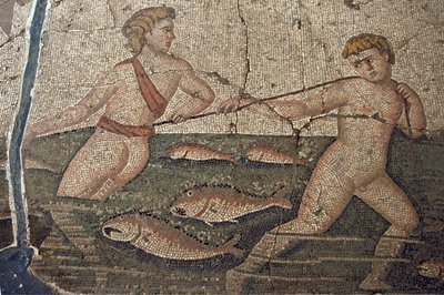 Meztelen halászok a tenger Thalassa mozaikjáról, Harbiye-ból, Hatayból (mozaik) alkotó: Roman