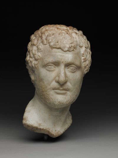 Portré egy férfi feje, Kr. e. 130-145 (márvány) alkotó: Roman