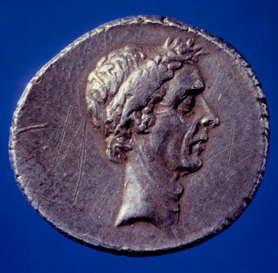 Római művészet: érme Jules Cesar (Kr. e. 100-44) képmásával – Párizs, BN alkotó: Roman