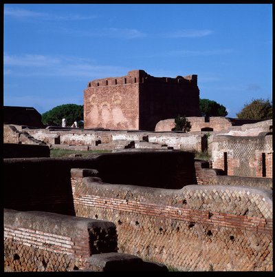 Római művészet: kilátás a főváros romjaira, Ostia régészeti lelőhelye alkotó: Roman