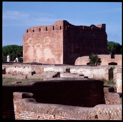 Római művészet: kilátás a főváros romjaira, Ostia régészeti lelőhelye alkotó: Roman