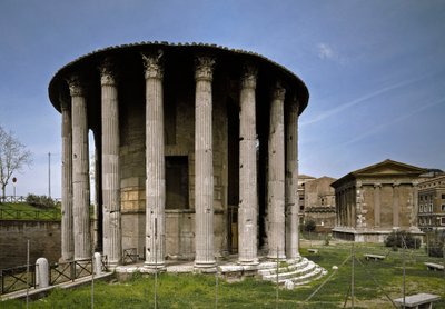 Római művészet: Herkules Viktor templomának kilátása a Boarium fórumban (Foro Boario) Kr.e. 213. Róma, Olaszország alkotó: Roman