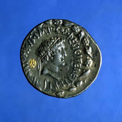 Ezüst és arany érme Anthony vagy Marc Antoine (Kr. e. 83 - ie 30), egy Kleopátrával együtt uralkodó római politikus képmásával. alkotó: Roman