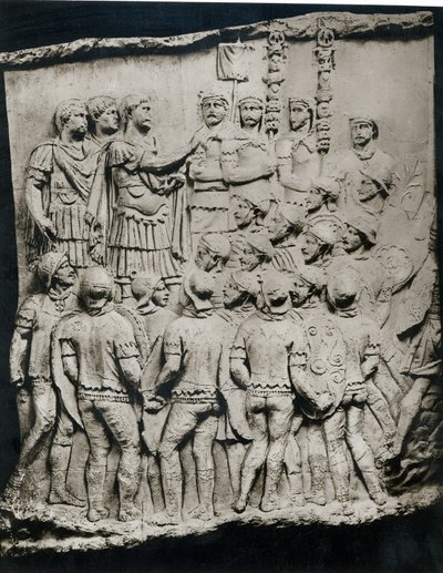 Traianus (98-117) a hadsereghez szól, a Traianus-oszlopból vett öntvény, Kr.u. 113 (gipsz) alkotó: Roman